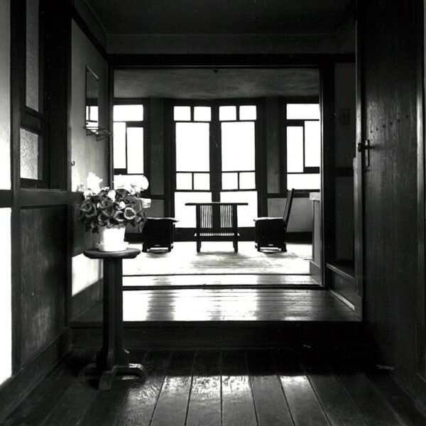 萩原家住宅の102年前の家具 〜居間〜